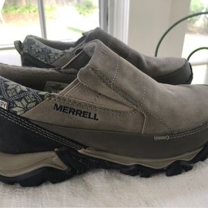 Merrill woman’s Bolder Hiking Shoes